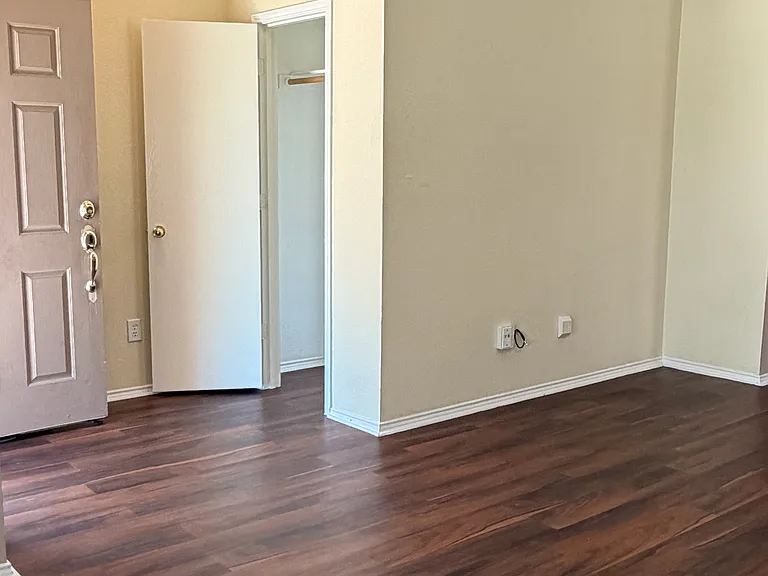 3207 Scenic Glen Dr — Photo 7