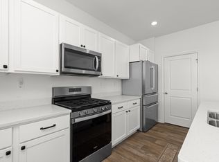 2461 Tahoe Ln, Pingree Grove, IL 60140