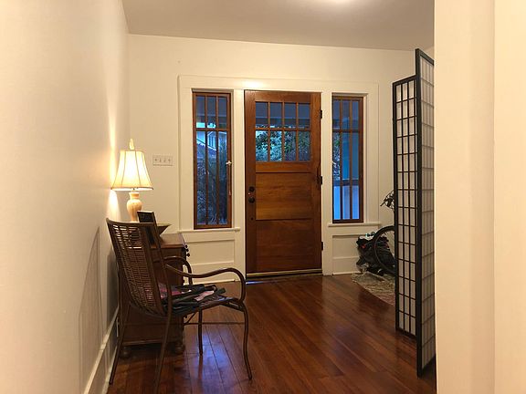 3rd image of 830 Ida St #830