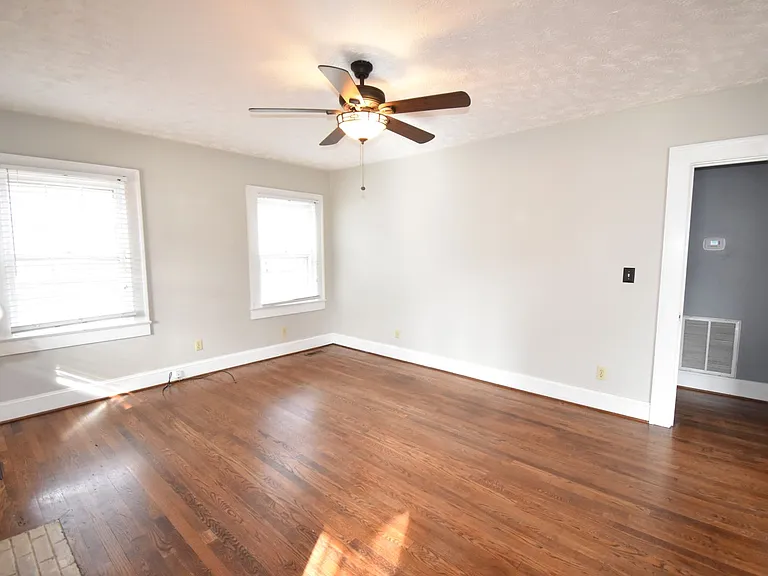 500 Huske St — Photo 3