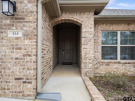 4th image of 114 Rose Row Ln