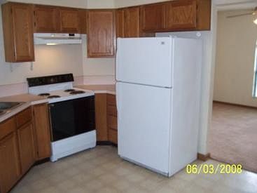 2nd image of 7875 Pepper Cir E