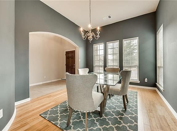 3rd image of 10228 Matador Dr