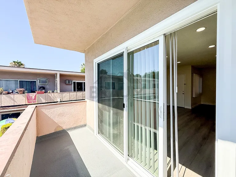 SEPULVEDA — Photo 20