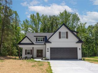 5005 Oconee Dr, Stanley, NC 28164