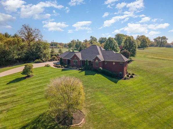 8101 Kara Ln, Hebron, KY 41048