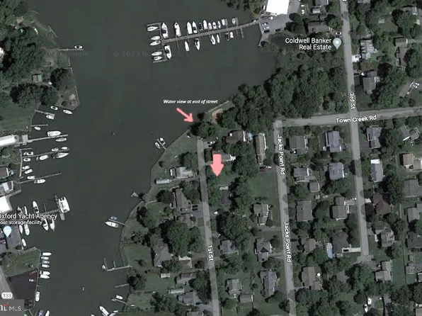 110 1st St, Oxford, MD 21654
