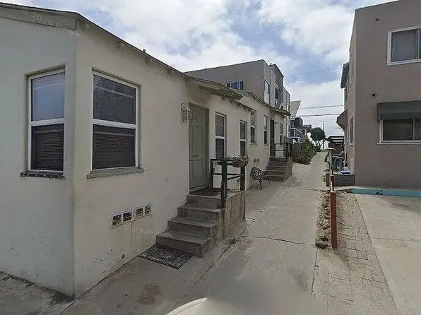 723-25 Sunset Ct, San Diego, CA 92109