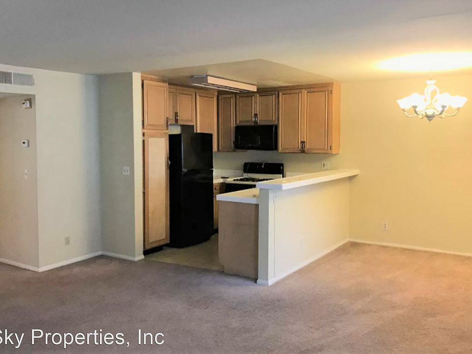 1st image of 11259 La Maida St #205