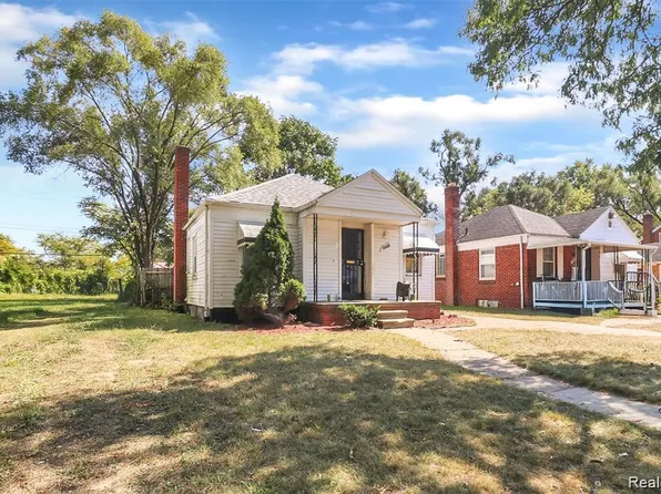 18668 Warwick St, Detroit, MI 48219