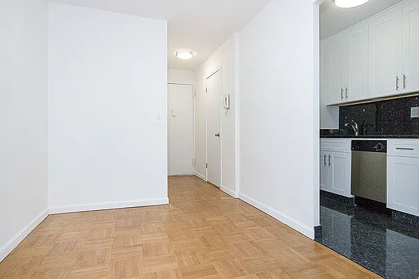 Rented by GoodRock Realty | media 15