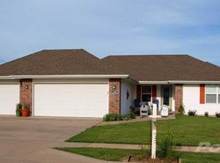 1308 S Kristopher Ave, Republic, MO 65738