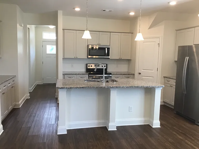 324 Crabapple Cir — Photo 3