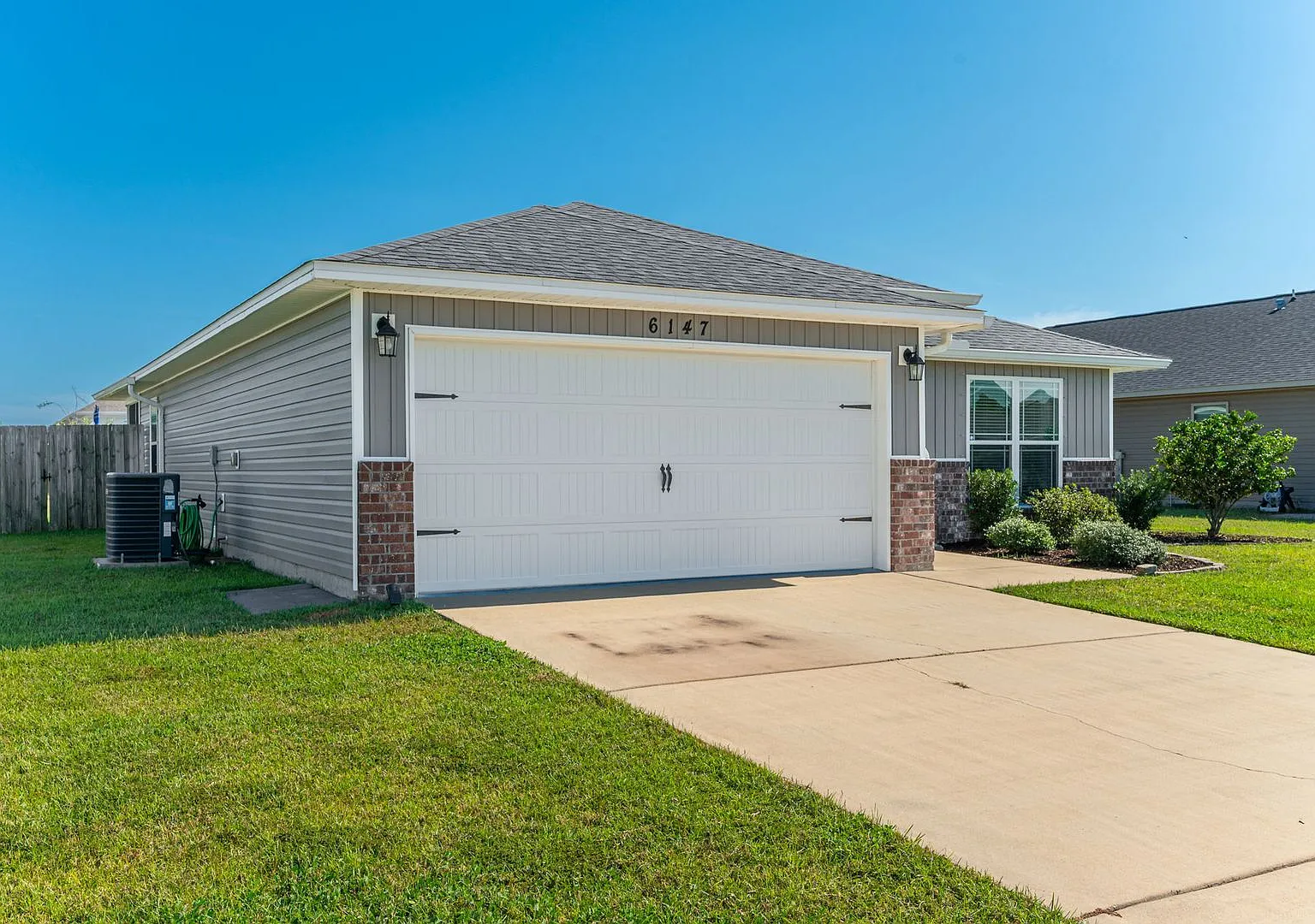 Navarre Home Available Now! — Photo 3