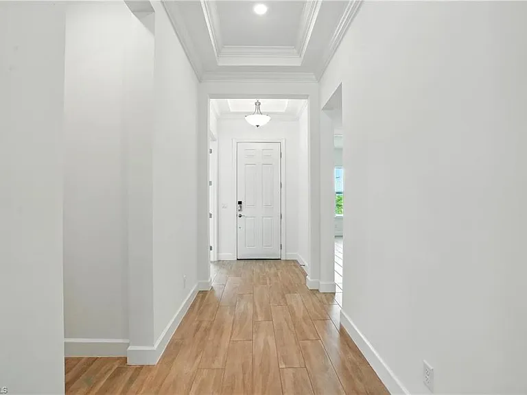 18301 Terracina Dr — Photo 6