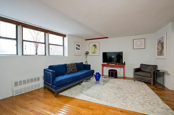 Rented by Compass | media 14