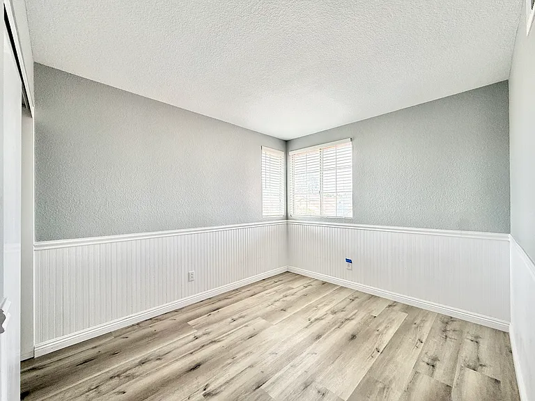 11739 Thomas Hayes Ln — Photo 14
