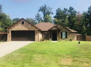 255 Forest Lk S, Longview, TX 75605