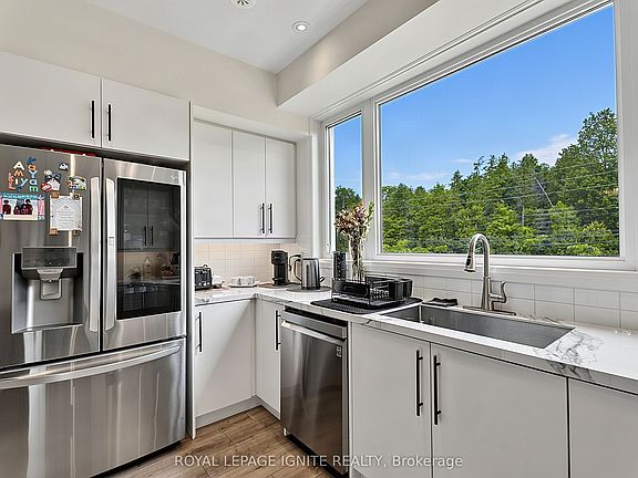 3rd image of 1870 Altona Rd #13