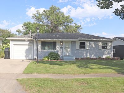 2105 Saint Joseph Dr, Bismarck, ND, 58501