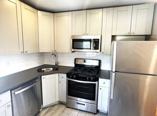 76 Rapelye St APT 4F, Brooklyn, NY 11231