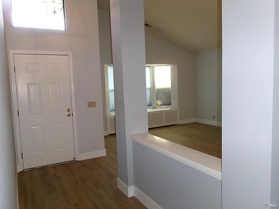 4th image of 9453 Jessica Drive