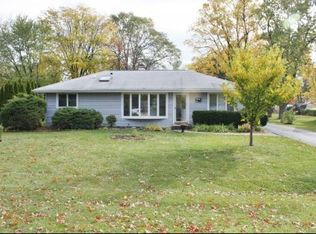 315 Forest View Ave, Elk Grove Village, IL 60007