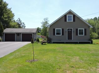 36 Friar Tuck Ln, Brewer, ME 04412