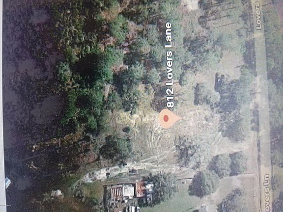 2nd image of 812 Lovers Ln