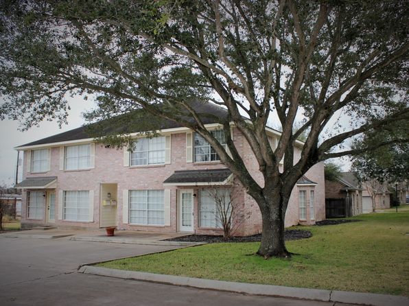 347 Stone Hill Dr APT 4