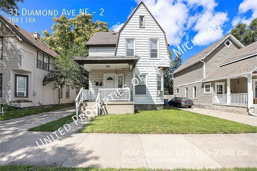 Available Now | 2 Bedroom 1 Bathroom Apartment in the Midtown Neighborhood of Grand Rapids | Newl... — Photo 1