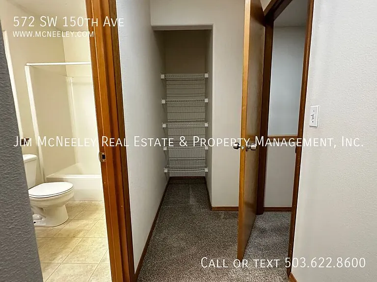 572 SW 150th Ave — Photo 26