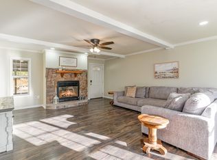 3394 R O Peach Rd, Columbia, TN 38401