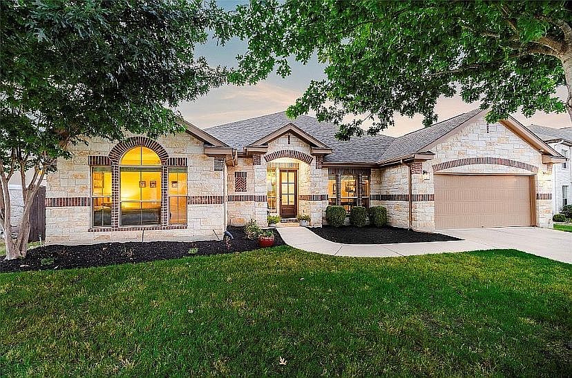 1st image of 3213 Herradura Dr