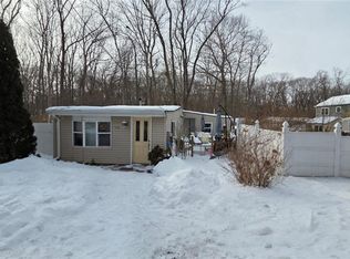 283-285 Palmer Ave, Warwick, RI 02889