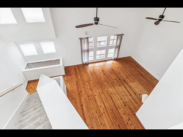 6119 Gehring St — Photo 8