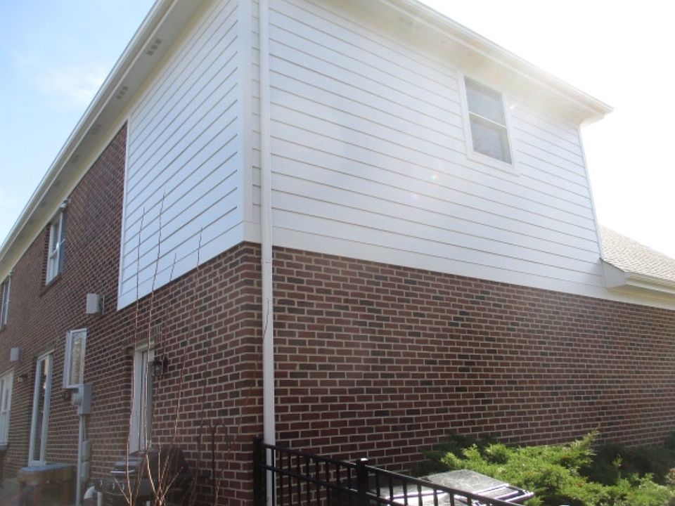 2nd image of 1300 Tecumseh Dr