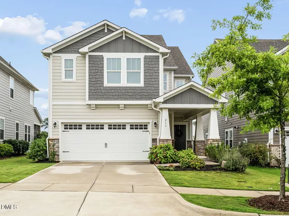 213 Sage Oak Ln, Holly Springs, NC 27540