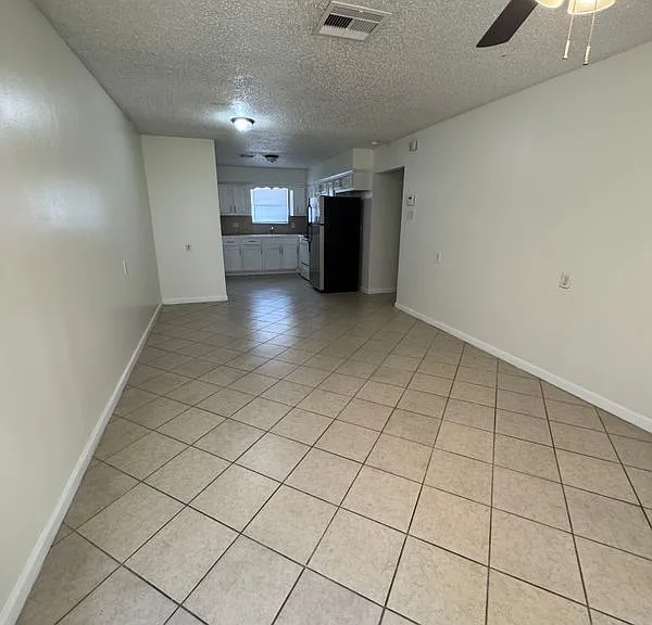 14031 Linden St — Photo 3