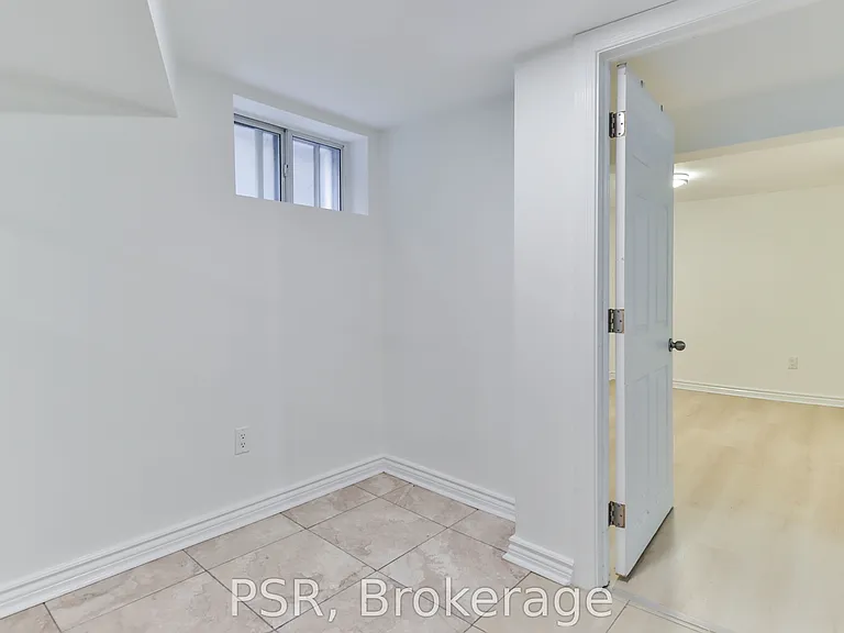 329 Vaughan Rd #LOWER — Photo 17