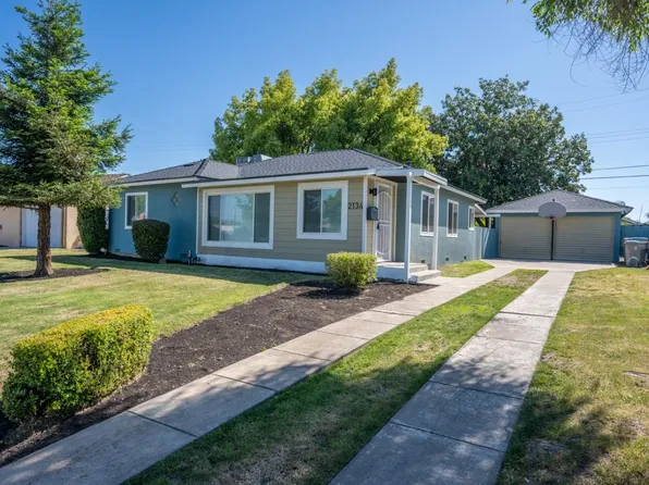2134 Norris Dr E, Fresno, CA 93703