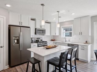 9456 Bridle Way, Victoria, MN 55386