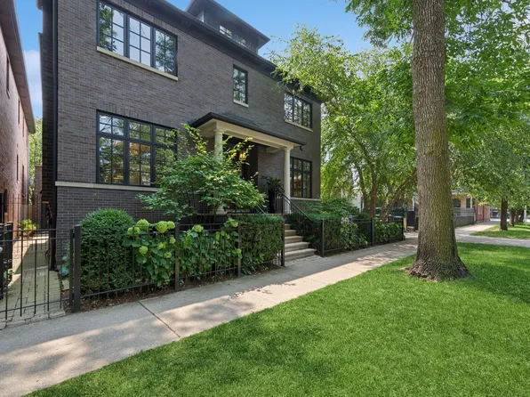 2039 W Berteau Ave, Chicago, IL 60618