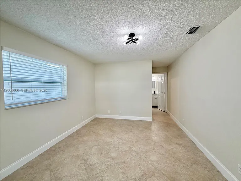 8581 NW 17th St — Photo 19