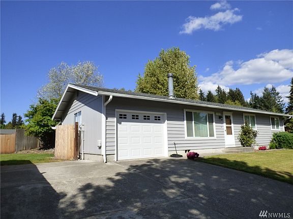 3rd image of 2611 27th Avenue Ct SE