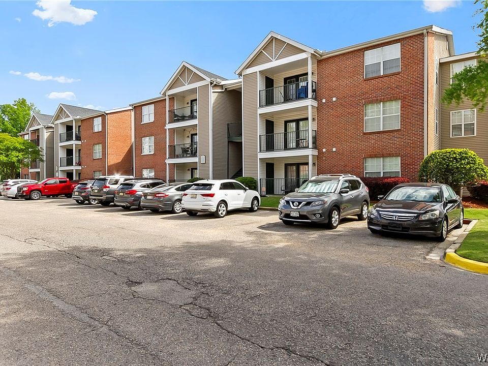 1st image of 120 15th St E APT 705