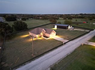 401 Weaver Crk, Lipan, TX 76462