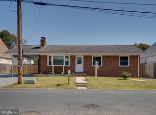21 Cedar Dr, Glen Burnie, MD 21060