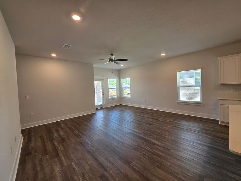5839 Sargassum Ln — Photo 6