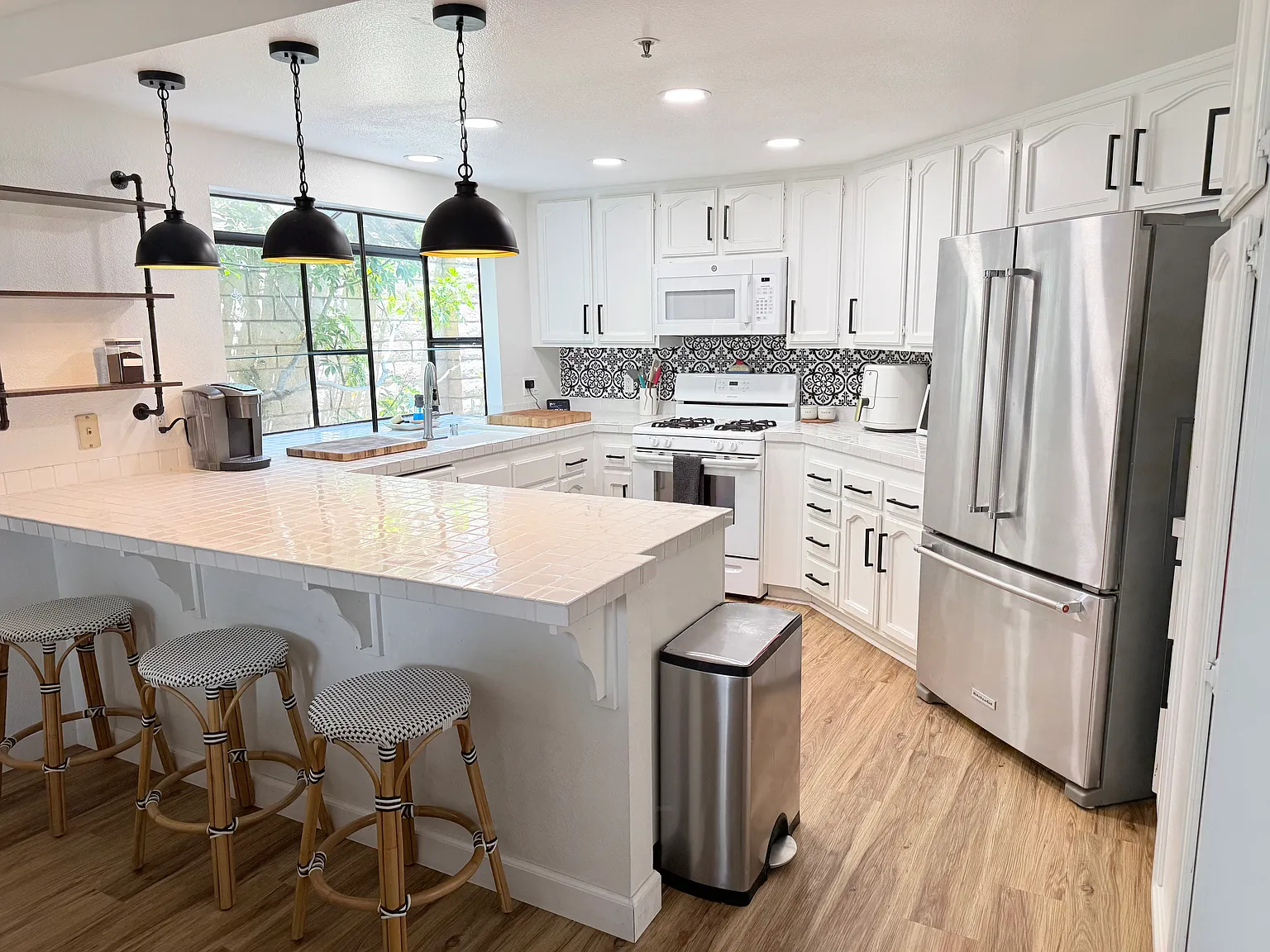 Spyglass Cir, Vista — Photo 1